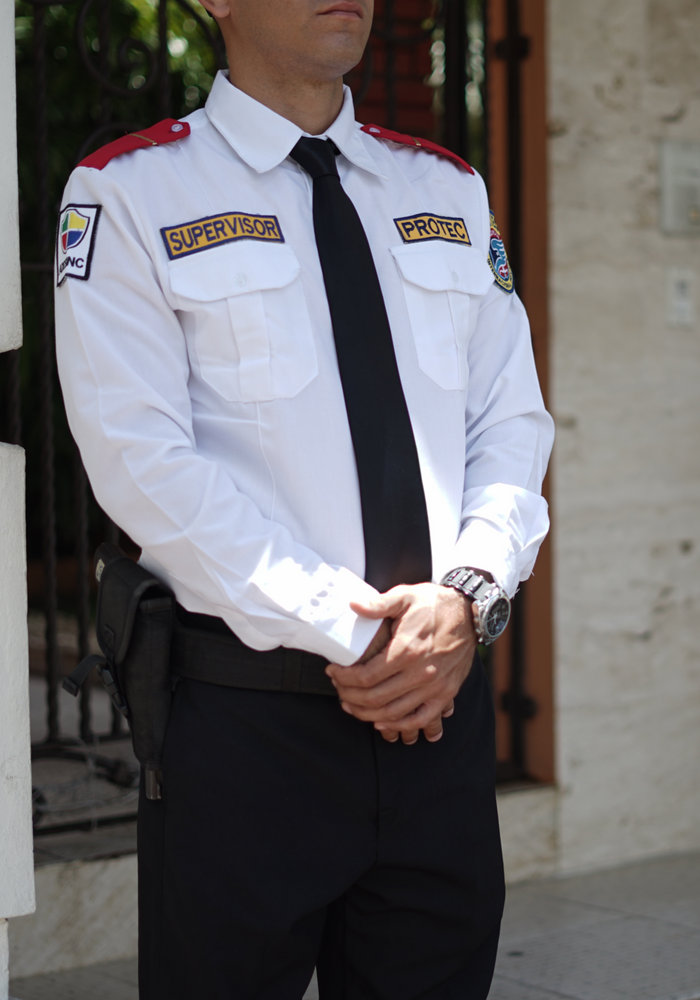 Uniforme de supervisión PROTEC, imagen publicada por la empresa